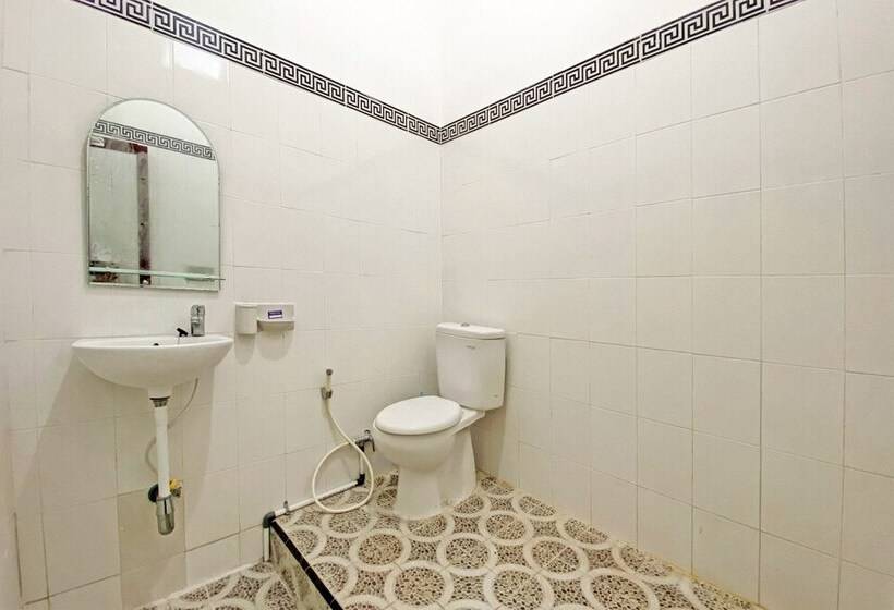 酒店 Oyo 92244 Mariko S House