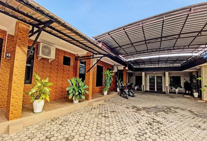 酒店 Oyo 92244 Mariko S House