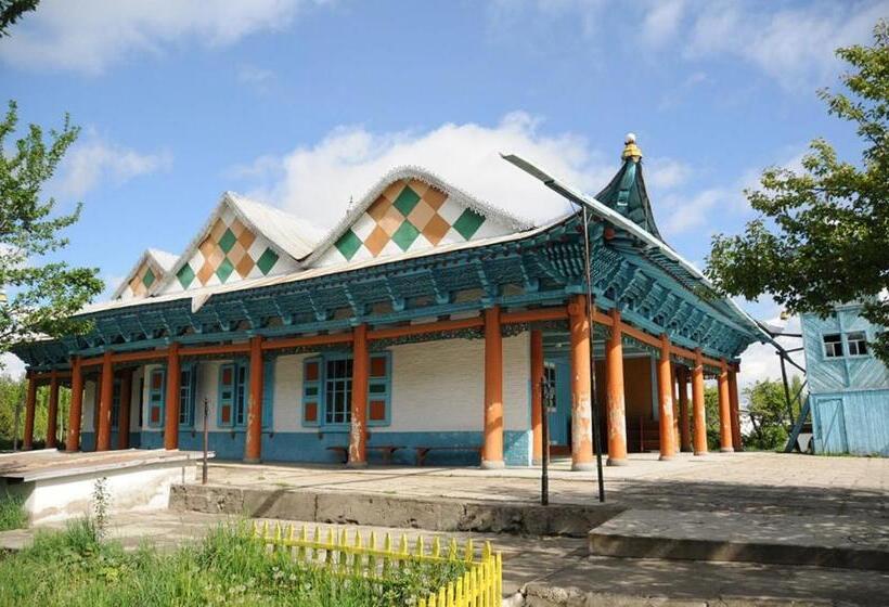 پانسیون кереге таш