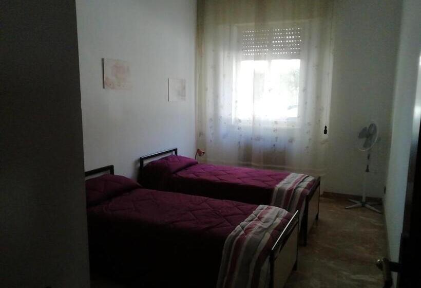 ペンション Affittacamere Al Piano Terra