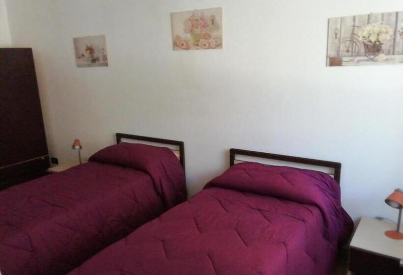 ペンション Affittacamere Al Piano Terra