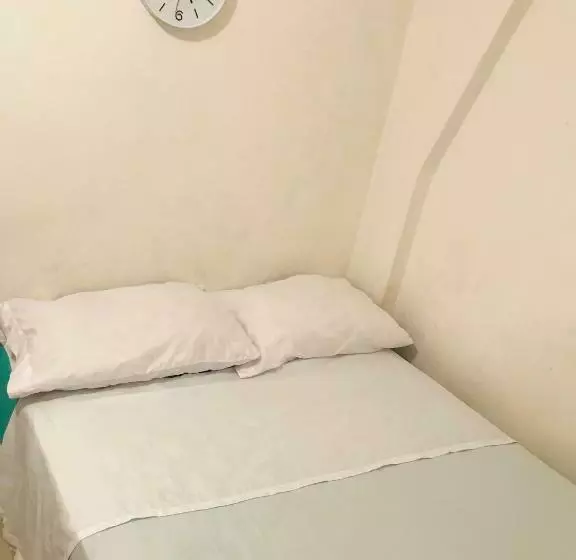 Majatalo Hostal La 18