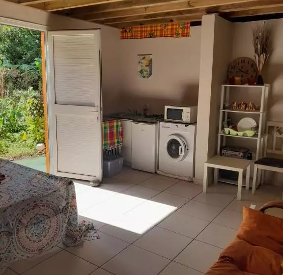 پانسیون Un Petit Coin De Paradis