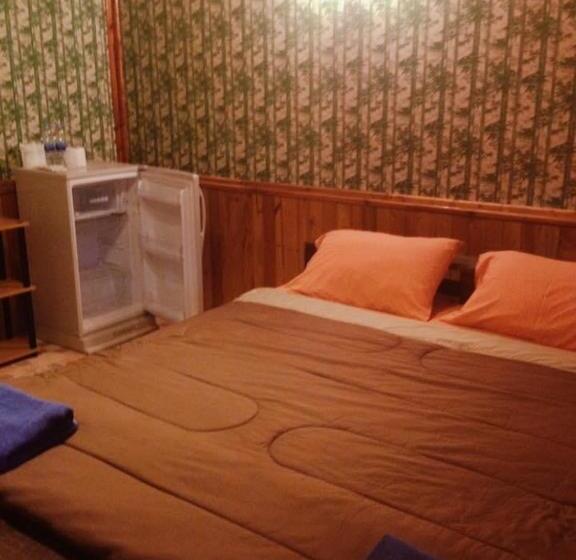 Bed and Breakfast นุชจนาถรีสอร์ท วังน้ำเขียว