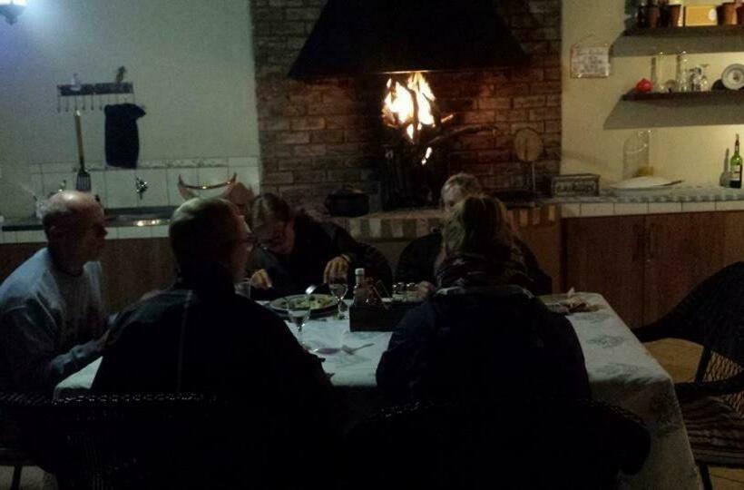 تختخواب و صبحانه La Familia Guesthouse Pionierspark