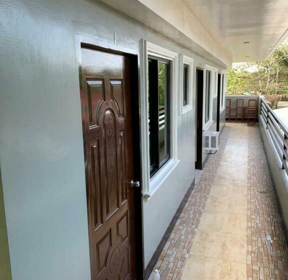 مبيت وإفطار Suncrest Inn