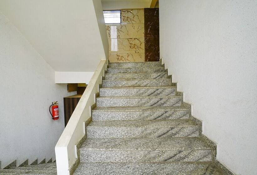 Fabhotel Bhiwandi Palace