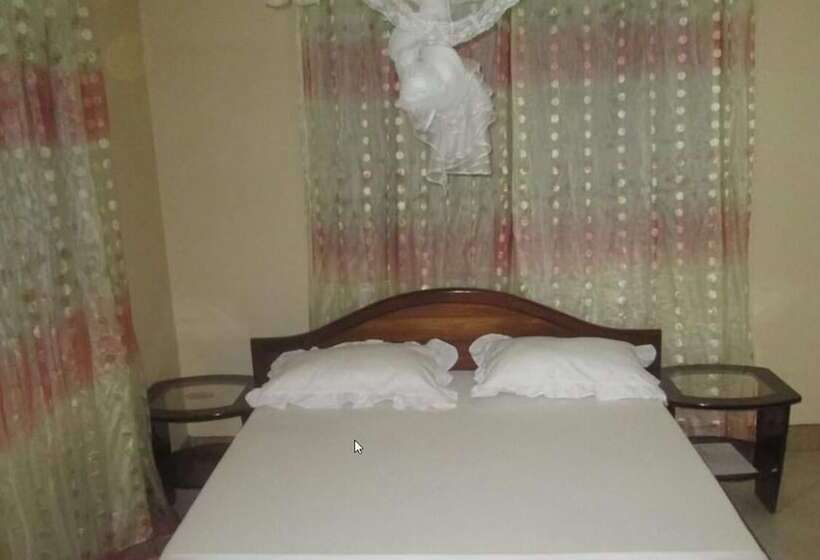 ホテル Kinyaiya S Farm Lodge