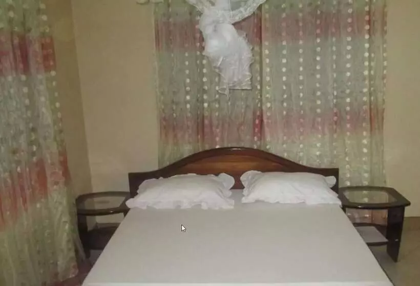 ホテル Kinyaiya S Farm Lodge