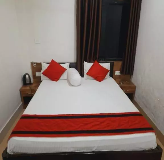 هتل Knight Inn Airport