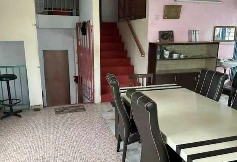 Hotelli Oyo Home 90725 Harmony Silk