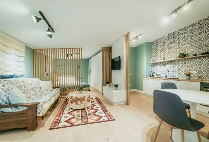 ペンション Academy Home