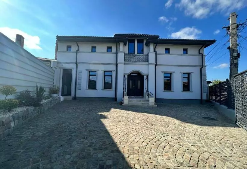 ペンション Academy Home