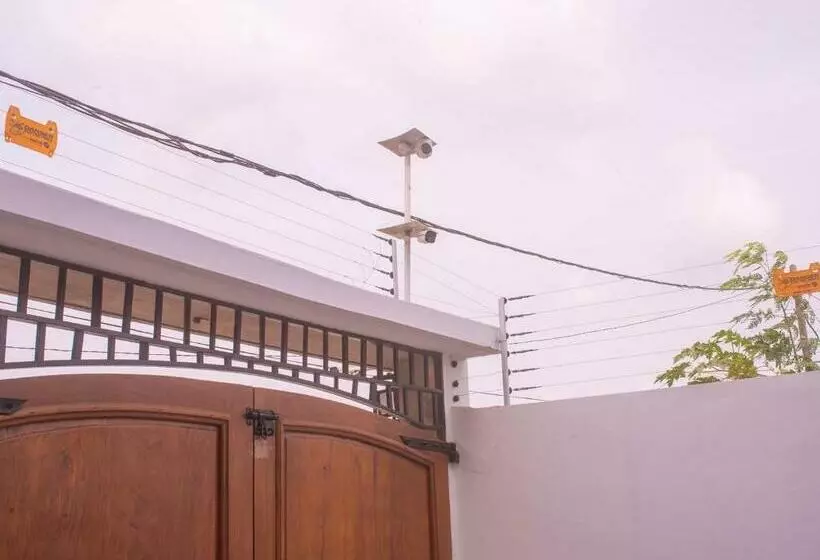 پانسیون Appartement Meublé Au 2e Etage