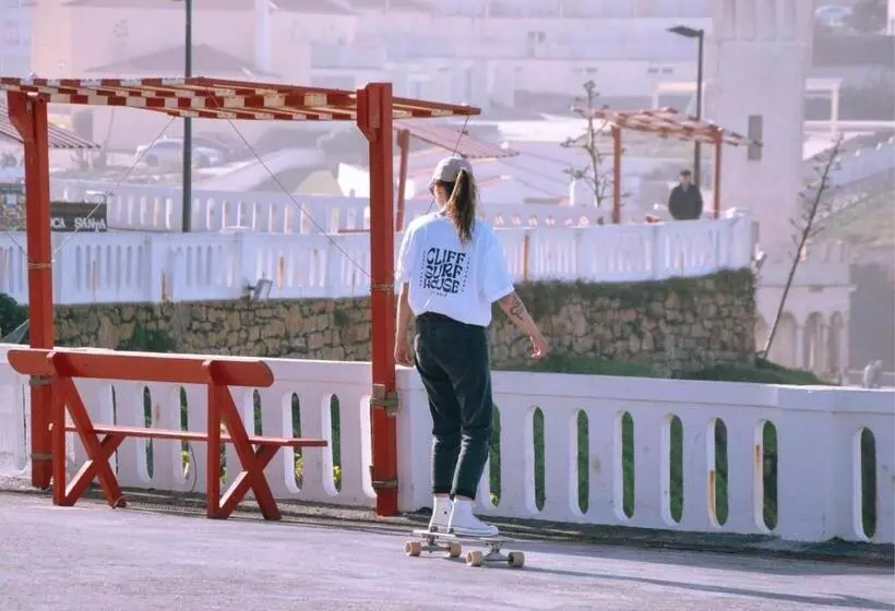 Retkeilymaja Cliff Surf House