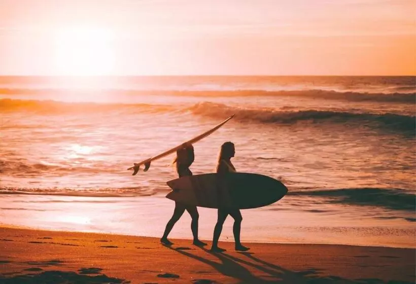 Retkeilymaja Cliff Surf House