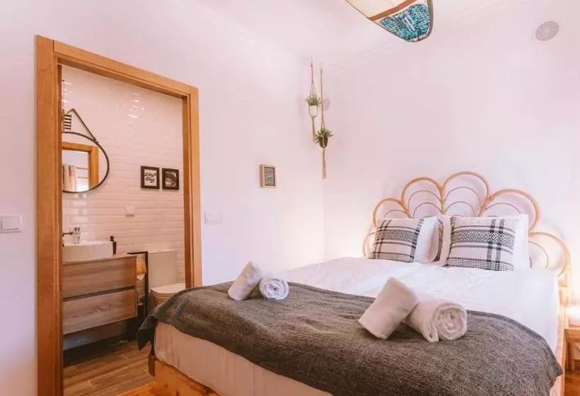 Retkeilymaja Cliff Surf House