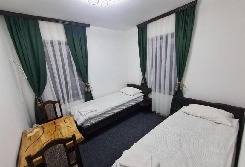 تختخواب و صبحانه Alpen Krokus