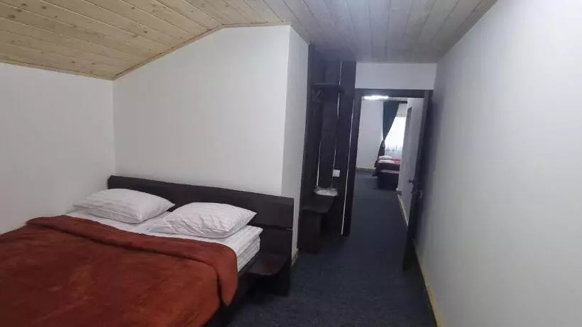 Aamiaismajoitus (B&B) Alpen Krokus