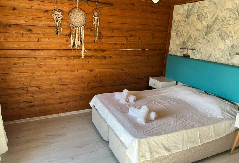 Bed and Breakfast Woodentowns Ahşap Evler