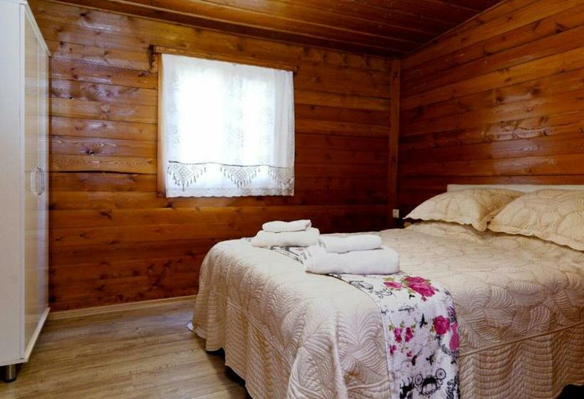 Bed and Breakfast Woodentowns Ahşap Evler