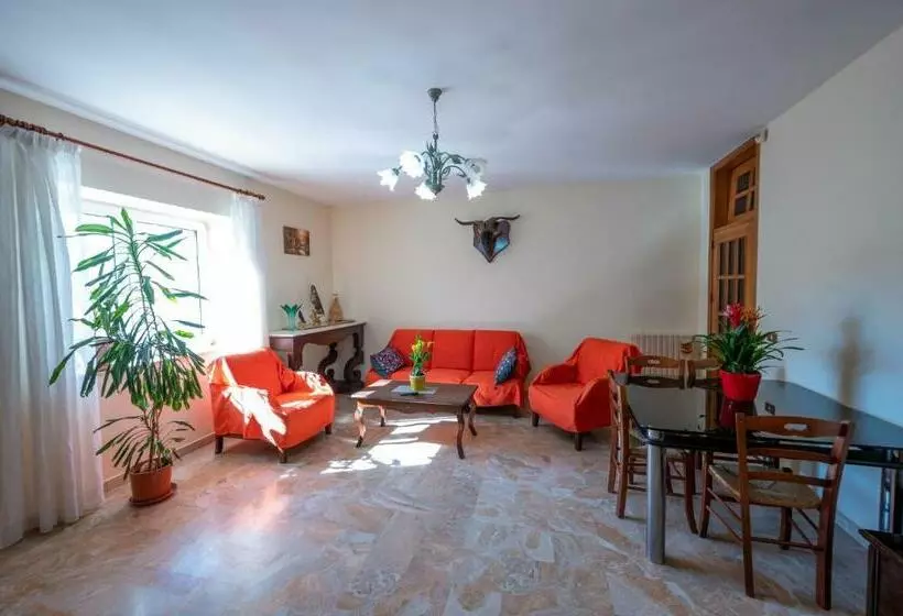ホテル Agriturismo Caperroni