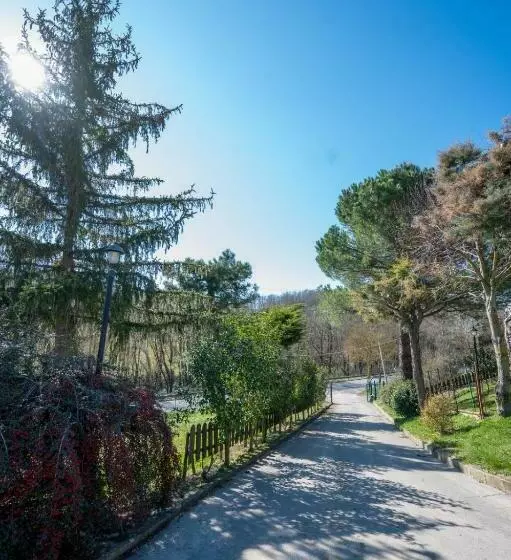 ホテル Agriturismo Caperroni