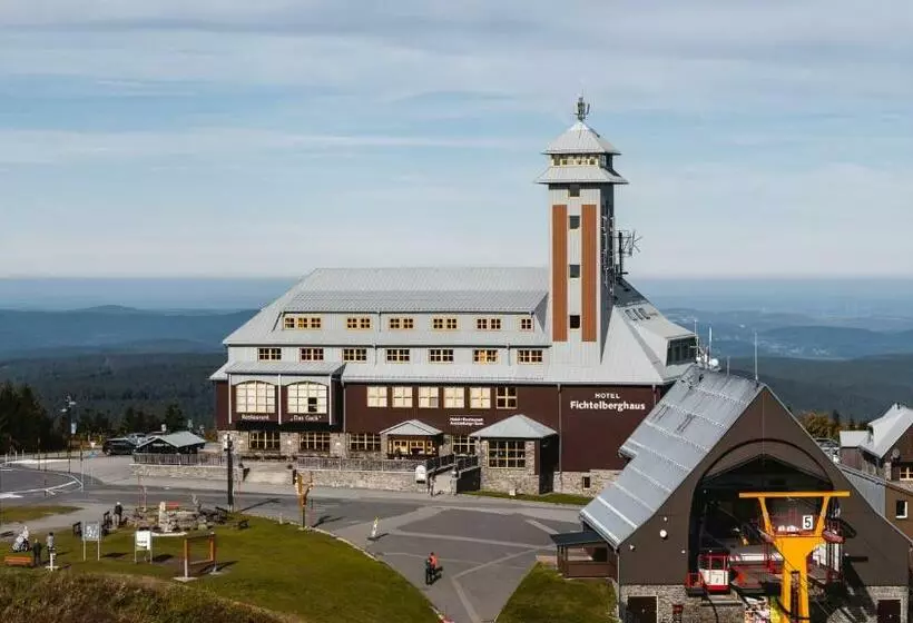 ホテル Fichtelberghaus