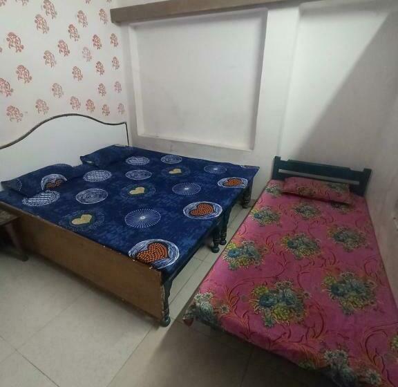 בית מלון כפרי Jahangir Lodge