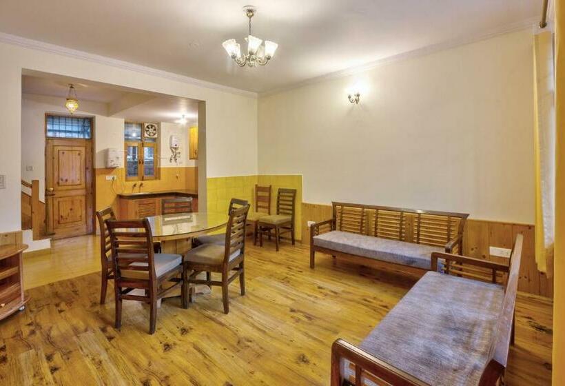 פנסיון Solang Cottage By Snow City Farm