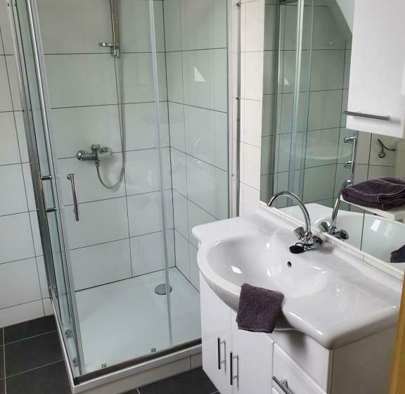 Pensions & Monteuerzimmer