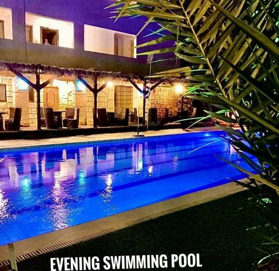 Dead Sea Lafamilia Albadwan