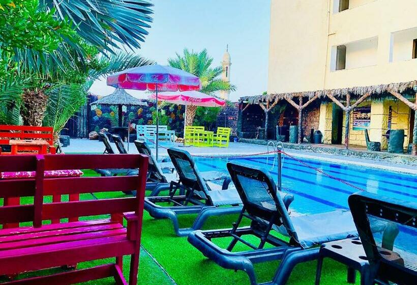 Dead Sea Lafamilia Albadwan