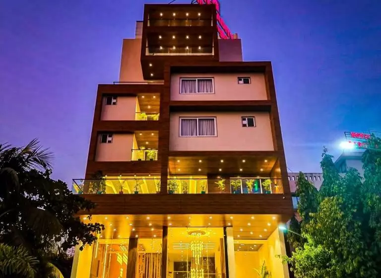 ホテル Aditya Mansingh Inn