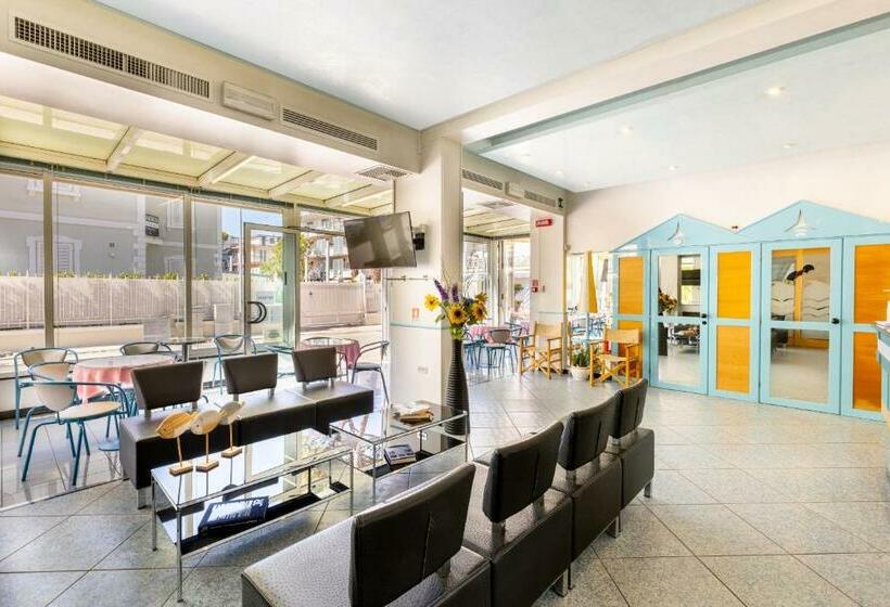 هتل Caprice In Centro A Riccione