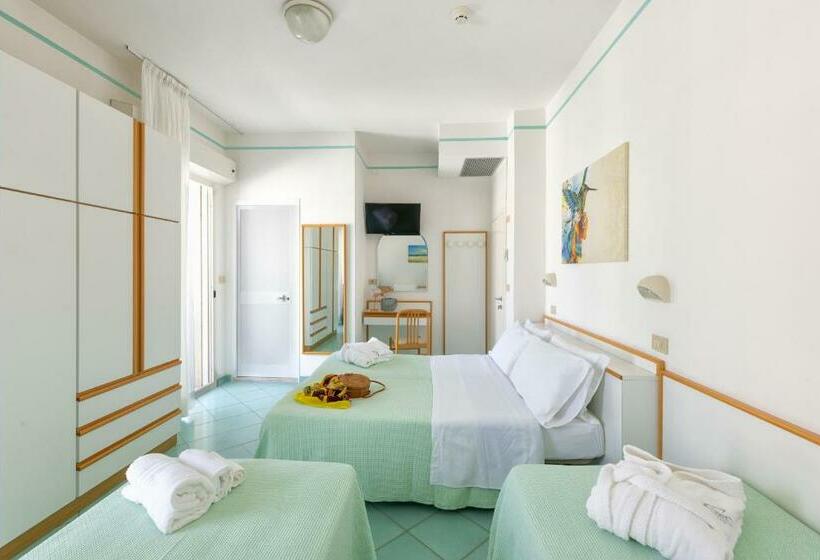 هتل Caprice In Centro A Riccione