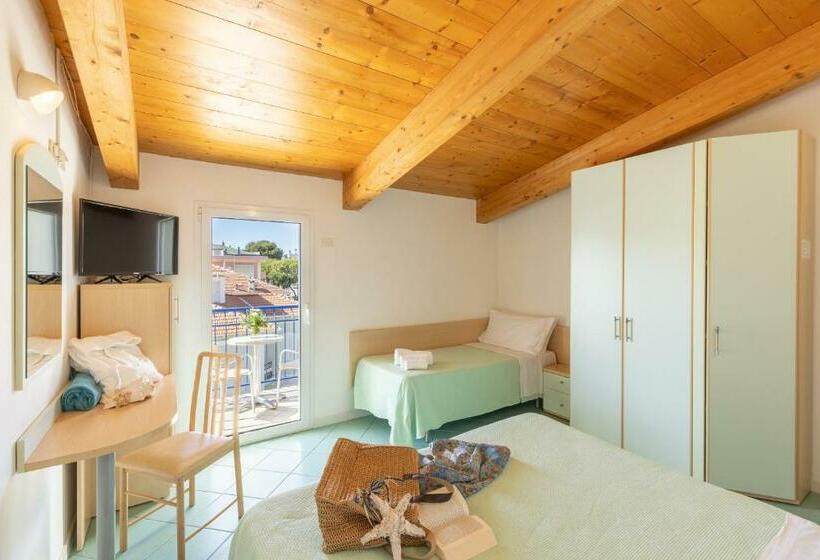 هتل Caprice In Centro A Riccione