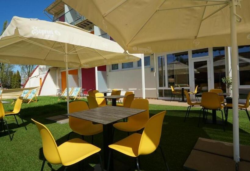 Hotel Colors Holiday