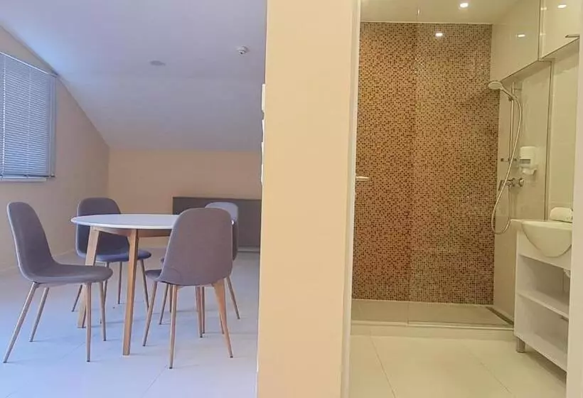 هتل Colors Holiday