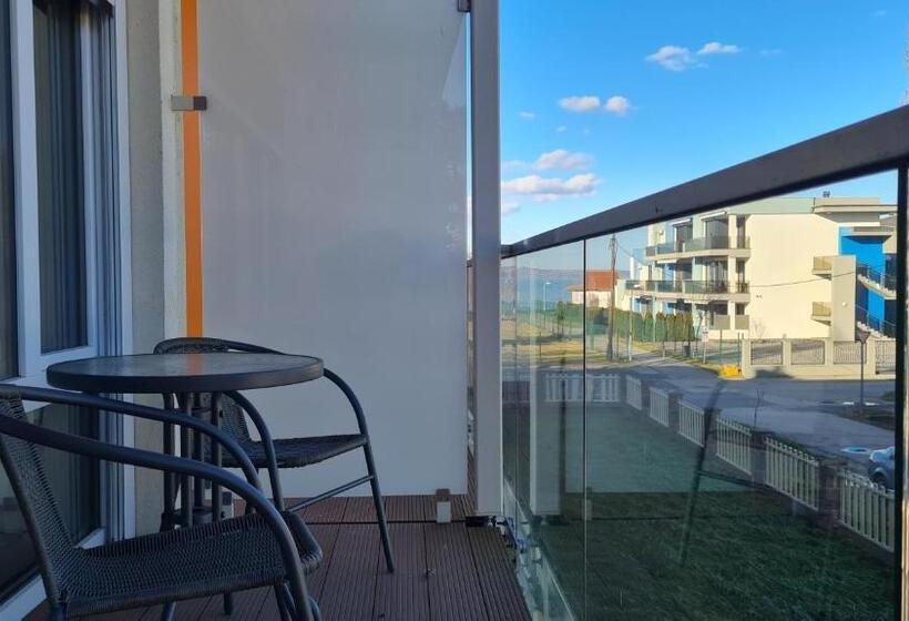 Отель Colors Holiday