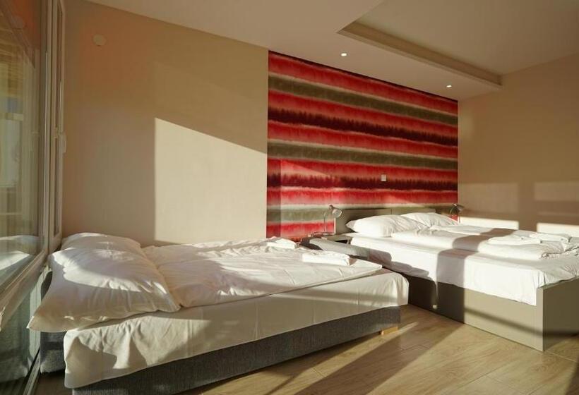 Отель Colors Holiday