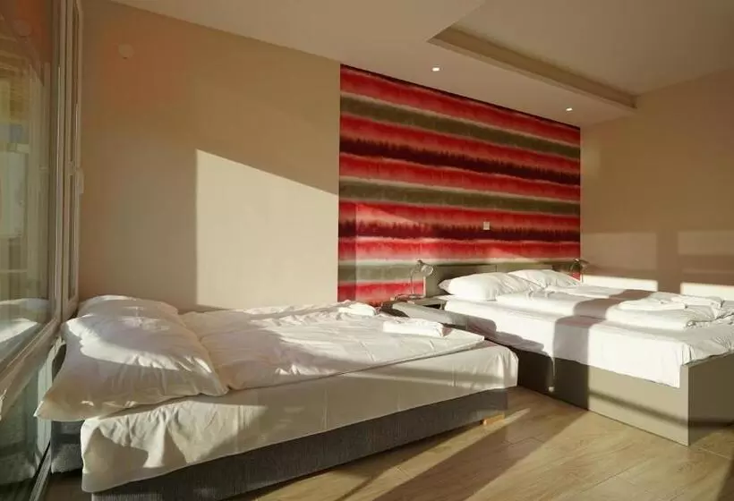 هتل Colors Holiday