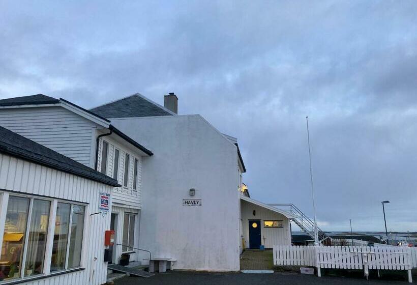 호텔 Havly Røst Fiskarheim