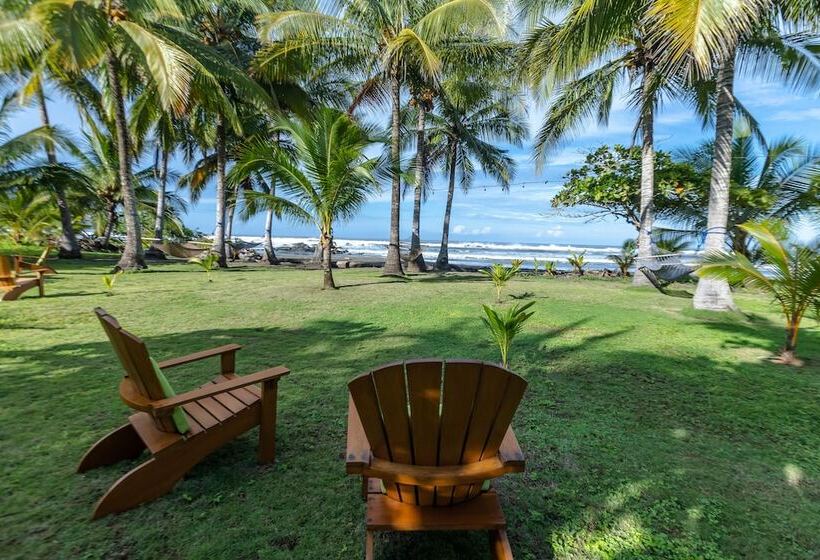 Hotel Salvatierra Beachfront