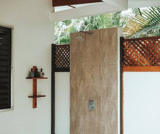 Hotel Salvatierra Beachfront