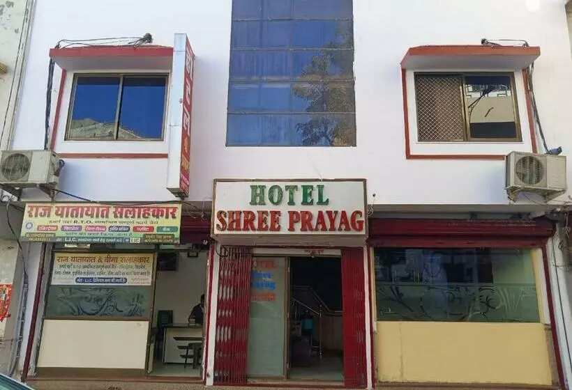 ホテル Shree Prayag