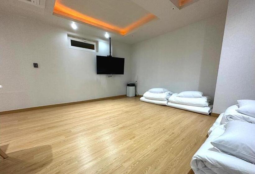 Hotel Sokcho Gallery In Stay