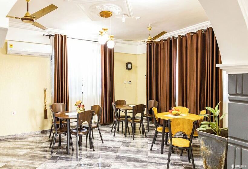 بنسيون Richjoy Lodge