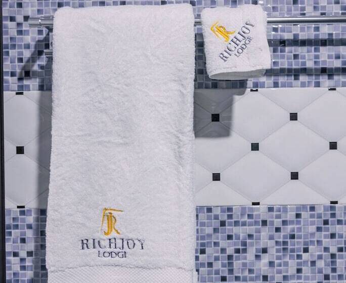 بنسيون Richjoy Lodge