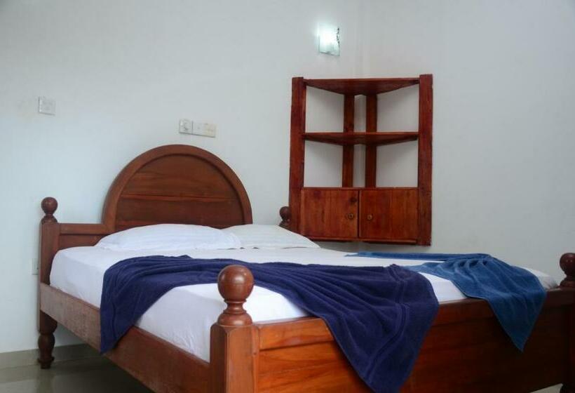 ペンション White Baby